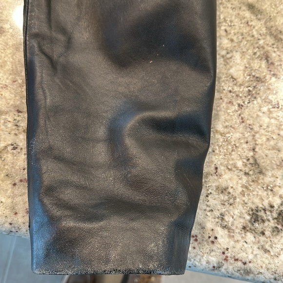 Black vintage 100% Leather Jacket,really good condition, light wear on sleeves. - Picture 13 of 13